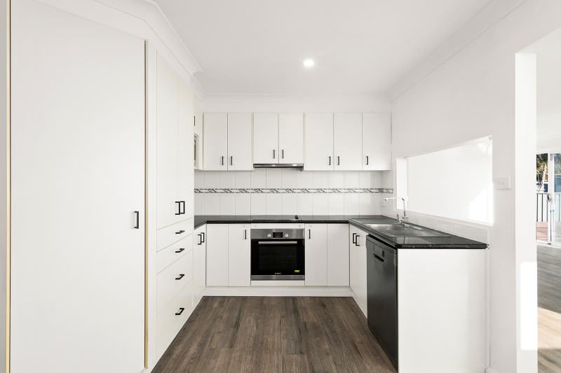 16 Moles Street - photo 4