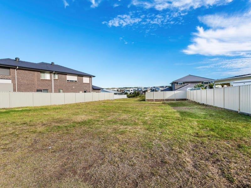 8 Sloop Avenue - photo 5