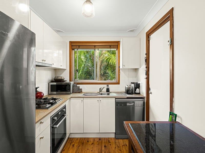 2/42 Loftus Drive - photo 4