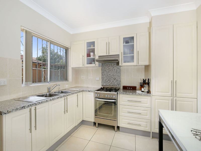 2/98 Gladstone Avenue - photo 3