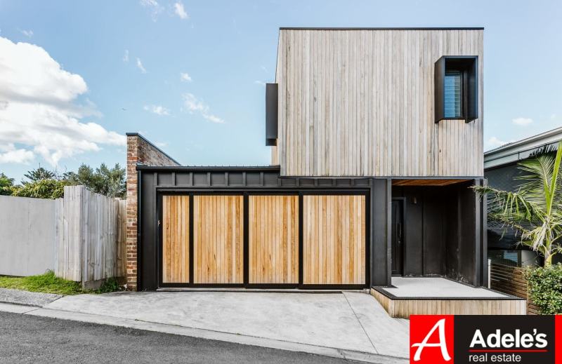 758 Lawrence Hargrave Drive - photo 2